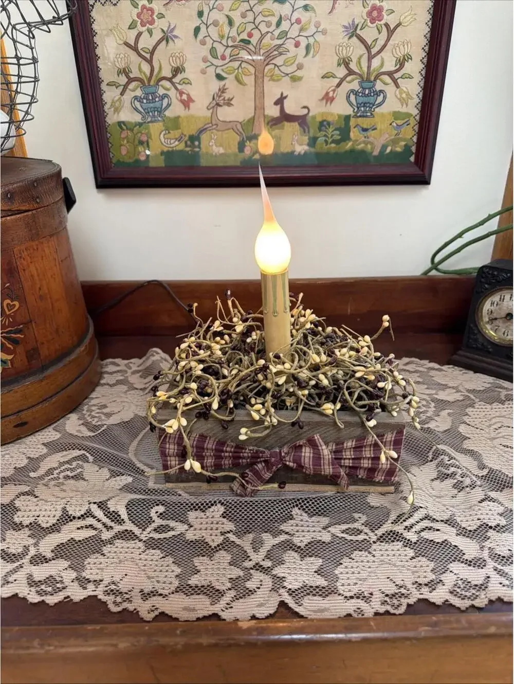 Candle Light Lamp Primitive Country Pip Berry Decor Electric Red And Cream